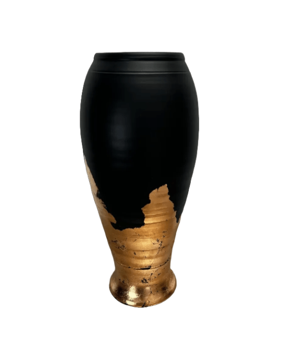 Vaza decorativa din ceramica neagra de Marginea decorata manual cu foita de cupru - 40 cm