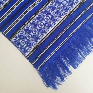 Fata de masa traditionala albastra 
