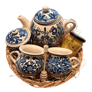 Ceai în doi, cu miere și ceramică de Corund - Pachet Cadou Albastru Ceai în doi, cu miere și ceramică de Corund - Pachet Cadou Albastru