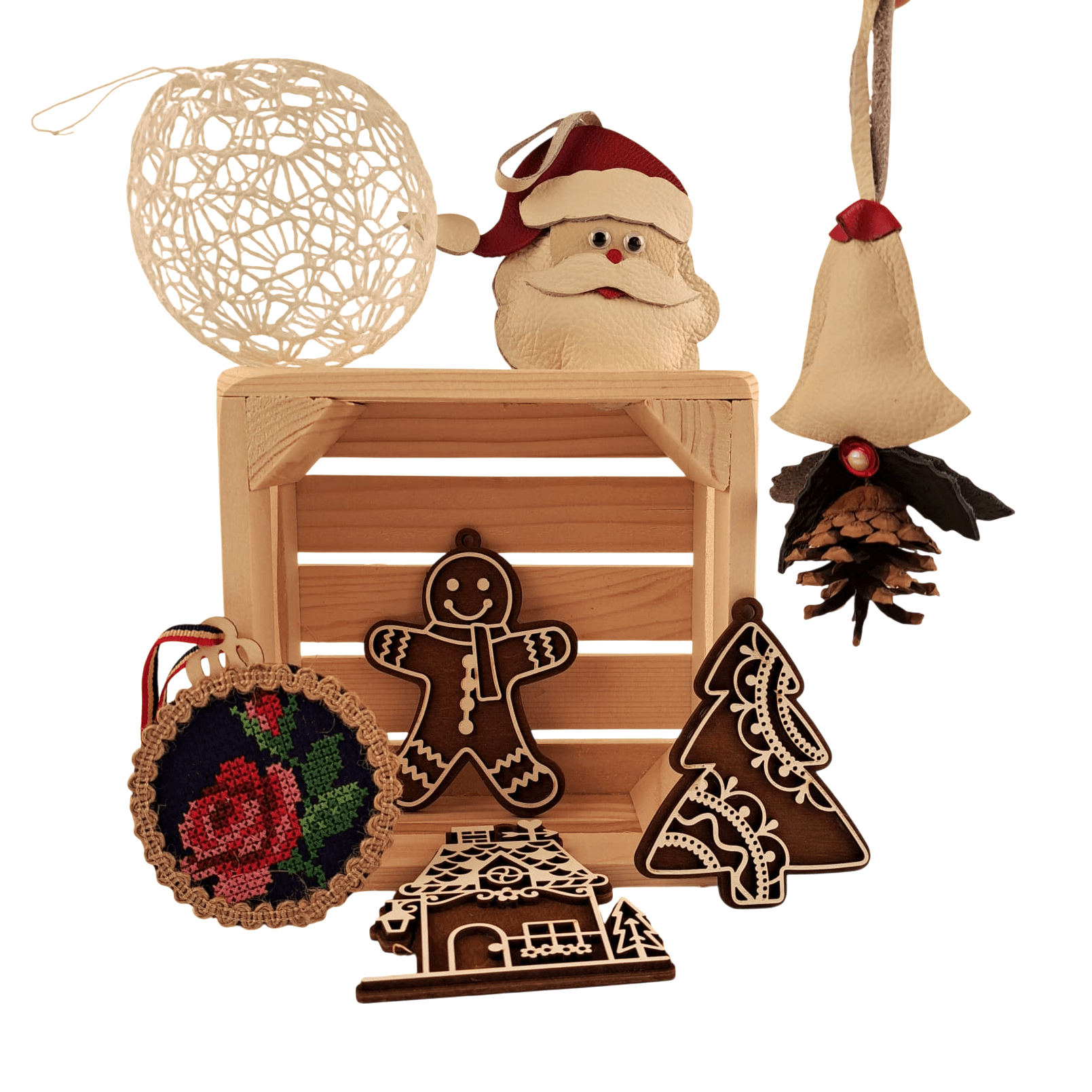 CADOU CU PRODUSE TRADIȚIONALE - LADITA CU DECORATIUNI DE BRAD (CAD981) CADOU CU PRODUSE TRADIȚIONALE - LADITA CU DECORATIUNI DE BRAD (CAD981)